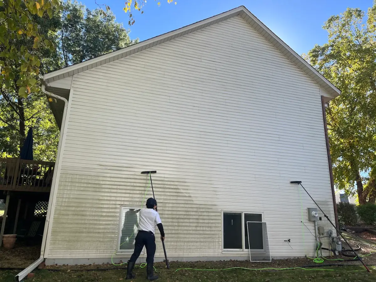 When Is the Best Time to Wash Your House in the Greater Oklahoma City Area?